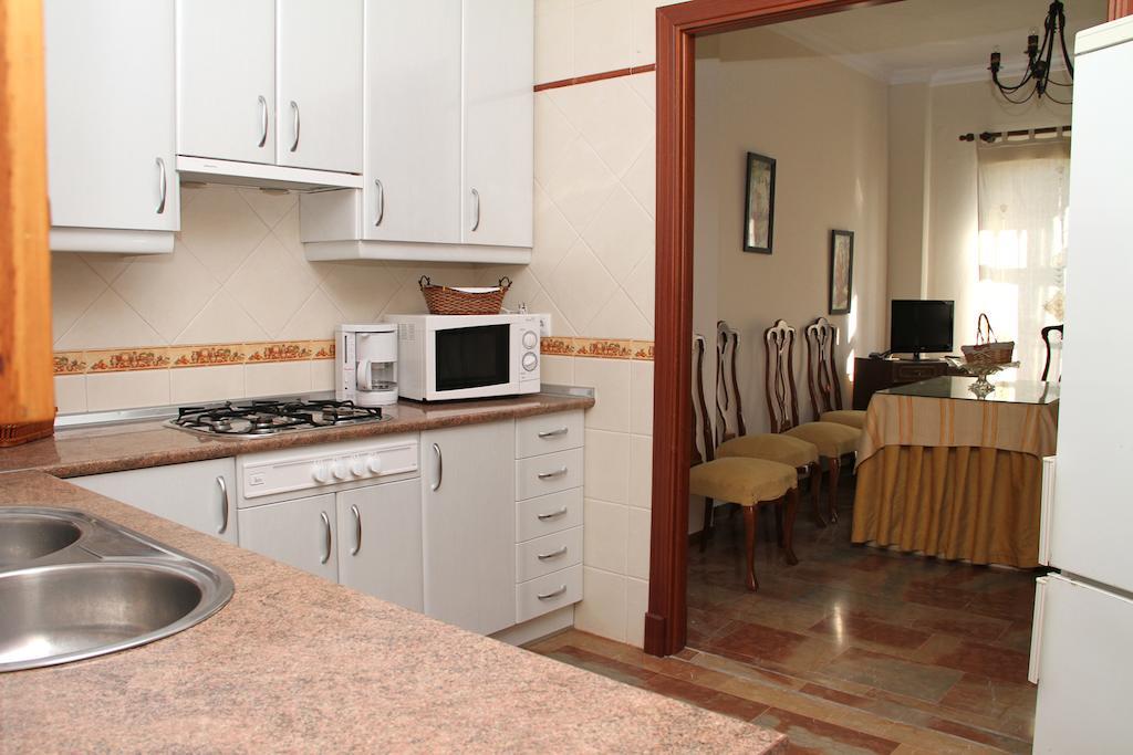 Chacon Apartman Prado del Rey Szoba fotó